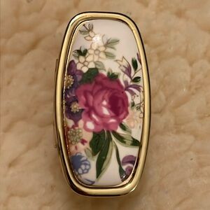 Japan Signed Rose Flowery Cream, Red, Green, Open Size Elongated Mirror Ring